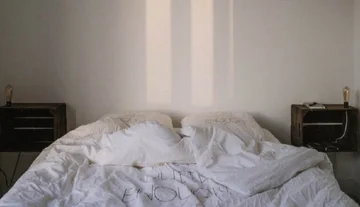 Over the summer there are more bacteria in bed, how often should the sheets be cleaned?