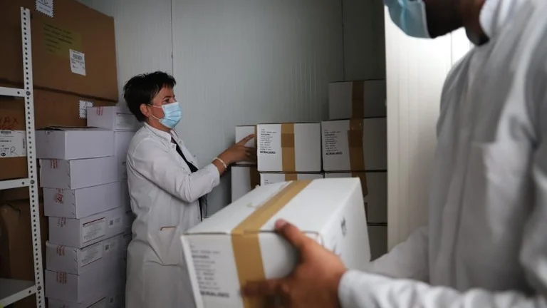 Q : Les vaccins contre le COVID-19 ont des délais suffisants, y compris ceux qui viennent de Norvège