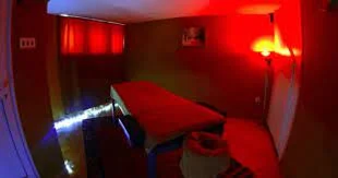 Message: Six personnes liées à la prostitution arrêtées, 29 locaux fermés