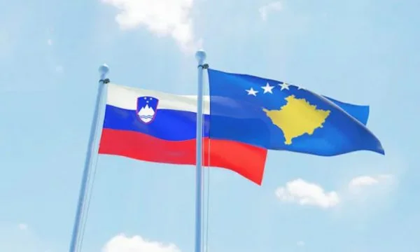 La Slovénie obtient la présidence de l'UE, l'espoir de la libéralisation des visas augmente au Kosovo