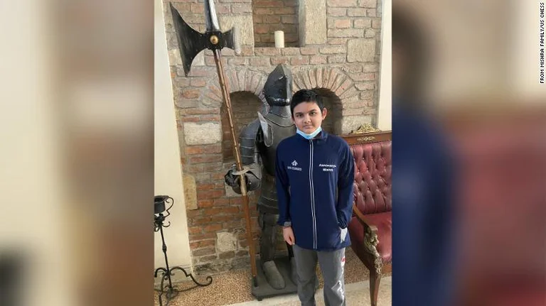 12 ans devient le nouveau maître des échecs du monde