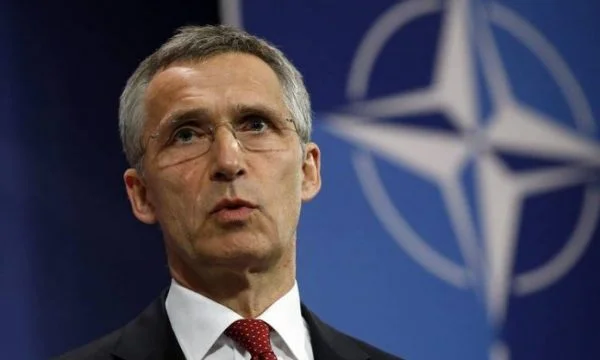 Stoltenberg: Les spéculations liées à l'évolution des frontières dans les Balkans minent la stabilité