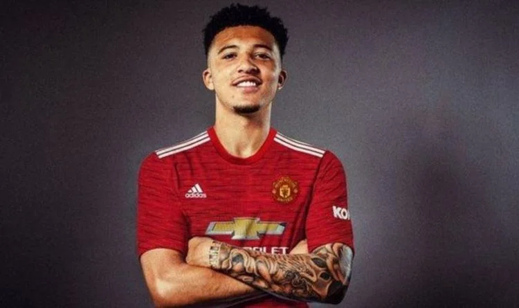 Manchester United më në fund e transferon Jadon Sanchon