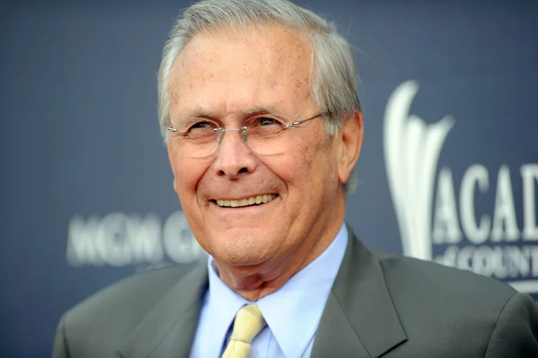 Vdes ish-sekretari amerikan i Mbrojtjes, Donald Rumsfeld