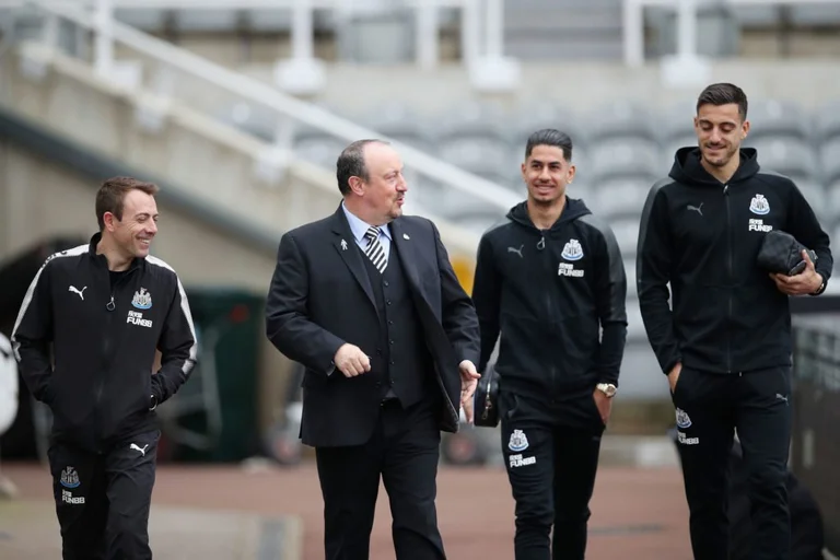 Benitez tashmë vetëm po planifikon të sjellë ish-pjestarin e Liverpoolit në Everton