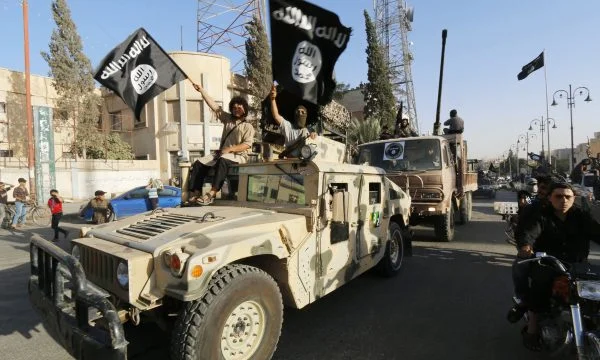 Koalicioni Global jep alarmin: ISIS po rizgjohet