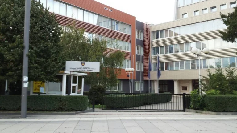 Mblidhen katër komisione parlamentare