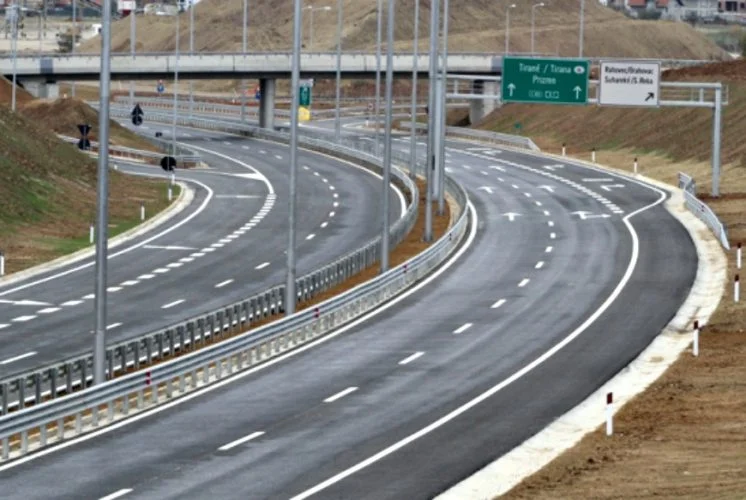 L'incidente fatale sull'autostrada <x0... L'autista non perdona né uccide