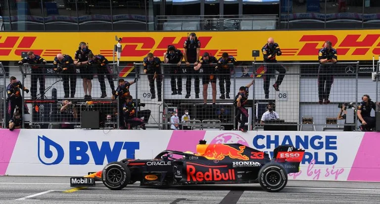 Verstappen triomphe en Autriche