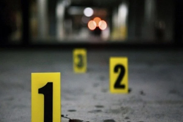 Mordversuch in einem Dorf in Podujevo, die Mutter des Opfers ist verletzt