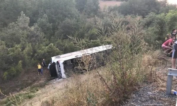 Autobús en Albania