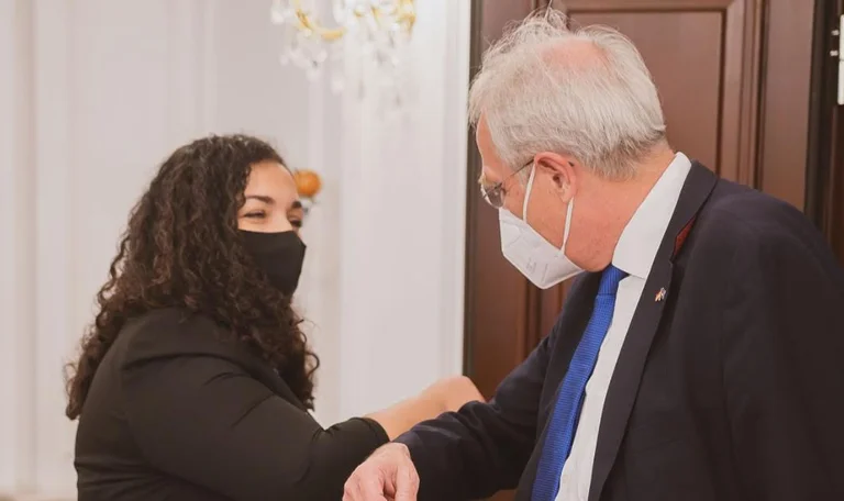 Osmani rencontre le vice-président de l'EPA, demande une nouvelle fois la libéralisation des visas