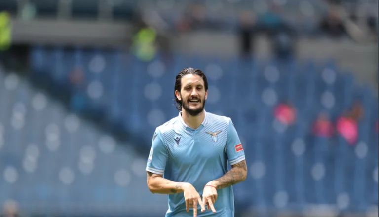 Milán está en persecución de Luis Alberto después de la partida de Chalhanoglu