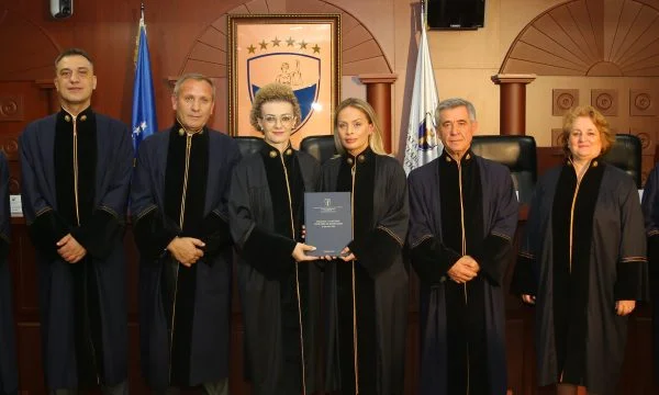 Caka-Niman accepte le poste de président constitutionnel : parler de l'importance de l'indépendance de la Cour