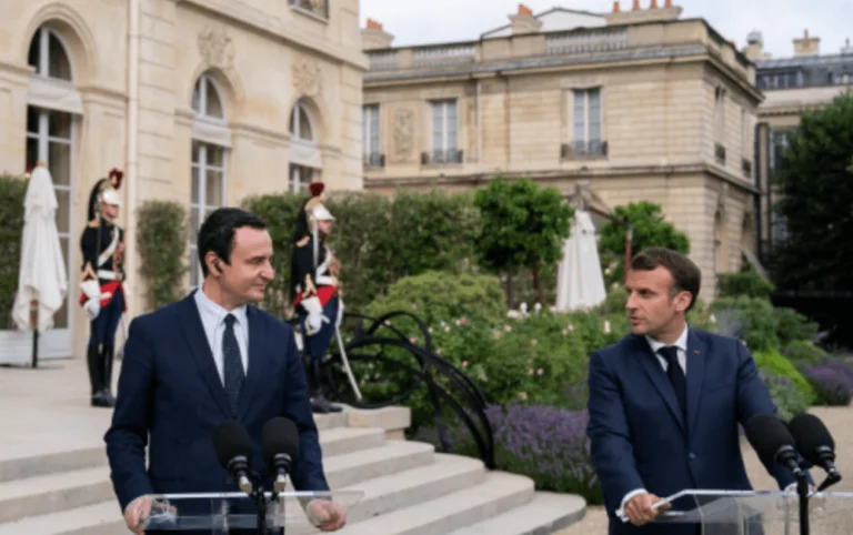 Riconoscimento del caso del protocollo: Kurt ha fatto alcuni errori ieri in Elysee, pubblicando il regalo “backward