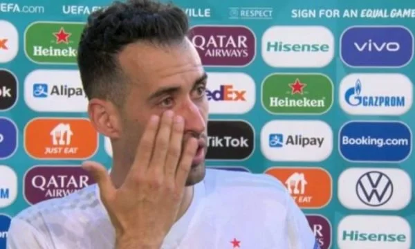 Busquets adolescents après l'Espagne passé le groupe à l'Euro 2020