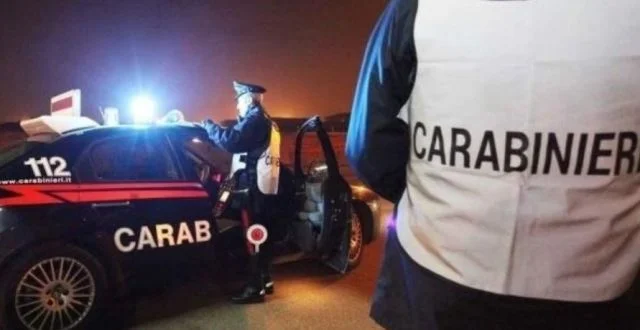 Albanisch verhaftet in Italien, Sexually Rape Seine Mädchen