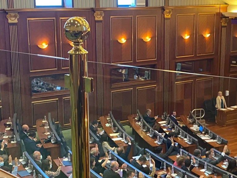 Albana Luta zgjedhet kryesuese e Komisionit Shqyrtues në Autoritetin Rregullator për Shërbimet e Ujit