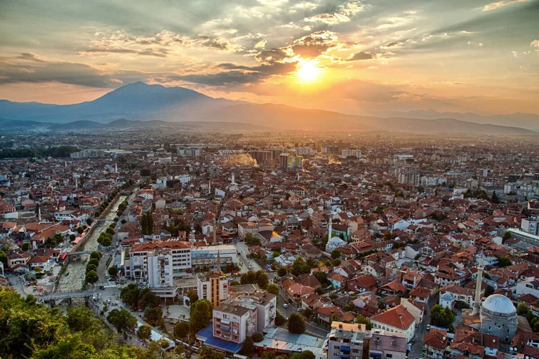 Wolfma nous sent: la météo pour la semaine prochaine au Kosovo