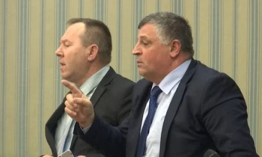 Passen Sie die Datei Gucati und Haradinaj am 16. Juli an
