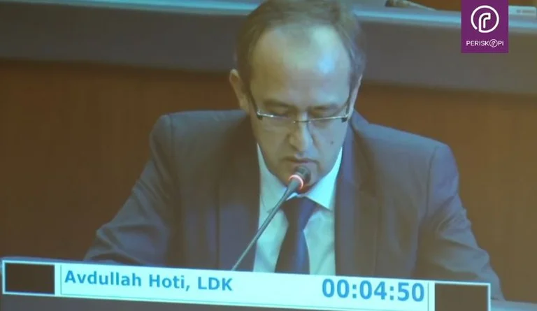 Hoti demande à Kurt: Le rapport Uyman préparé par les Américains affecte-t-il la souveraineté du Kosovo?