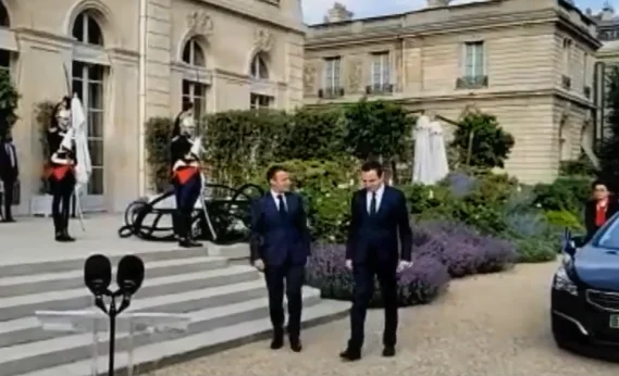 Kurti kommt in Paris, wird von Macron vor Elisha Palace erwartet
