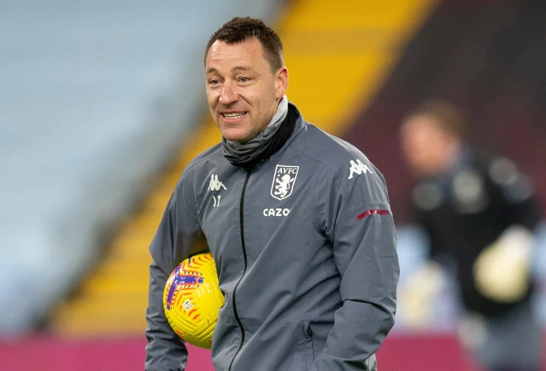 Ehemaliger englischer Verteidiger John Terry bekommt eine Lizenz für Trainer