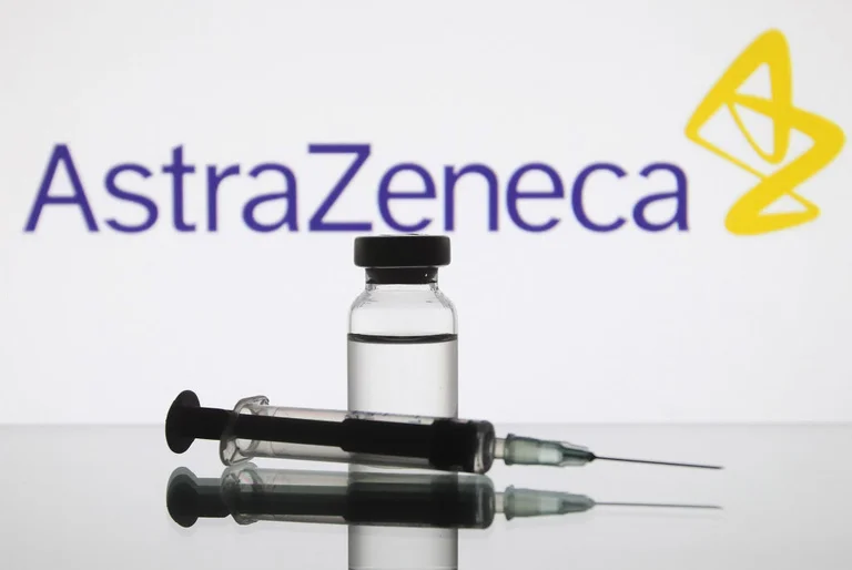 AstraZeneca nuk gjen prova rreziku të rritjes së mpiksjes së gjakut