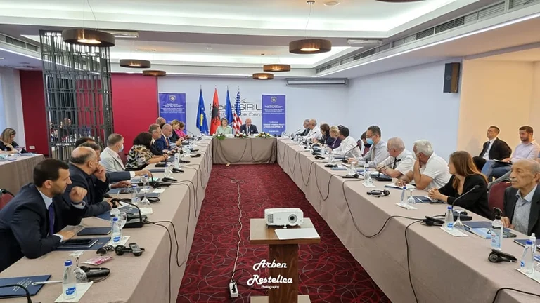 Per motivi di salute, Gervala non partecipa alla conferenza dell'Accademia Diplomatica