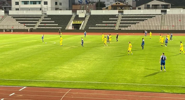 Fermer la première pièce : Aucun but en match préliminaire entre Pristina et Flogore