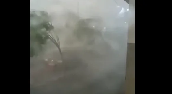 Una vista desde la poderosa tormenta que golpeó a Lipjan