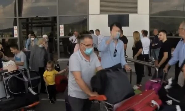 Pas lehtësimit të masave, fluks i madh i mërgimtarëve që vijnë për pushime verore