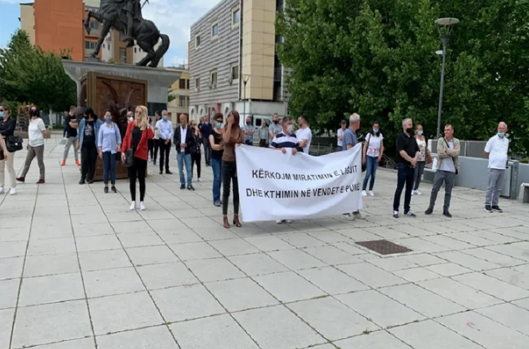 Punëtorët e Lotarisë së Kosovës sërish në protestë
