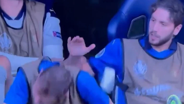 Momenti kur Locatelli humb durimin me Barellan në bankën rezervë dhe ia hedh leckën për fytyre