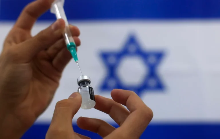 Palestinezët ia refuzojnë vaksinat Izraelit: Ishin më të vjetra sesa jemi marrë vesh