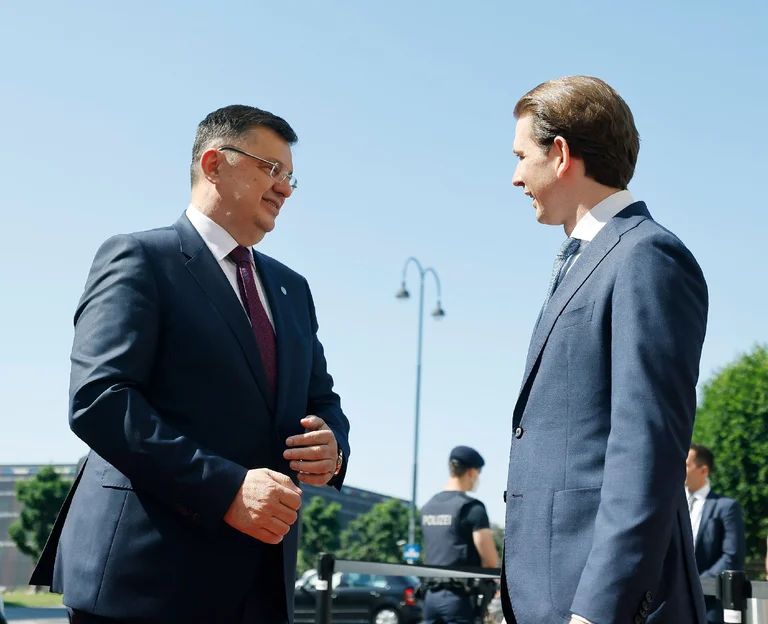 Kancelaria e Austrisë publikon fotot e pritjes së liderëve të Ballkanit Perëndimor, e harron Kurtin
