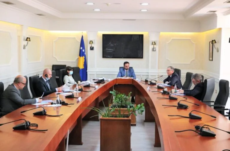 Kryesia e Kuvendit vendos: Më 24 qershor seancë plenare, më 22 qershor seancë solemne