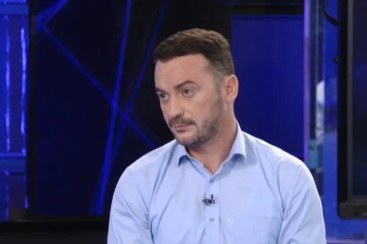 Kurti doli me 4 propozime para Vuçiqit, Molliqaj: Idiotësi në të gjitha rrafshet
