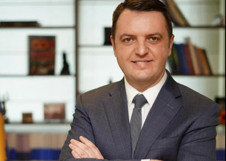 Selimi: E pakuptimtë neglizhenca e Drejtorisë së Urbanizmit në Prishtinë në raport me 30 kompani
