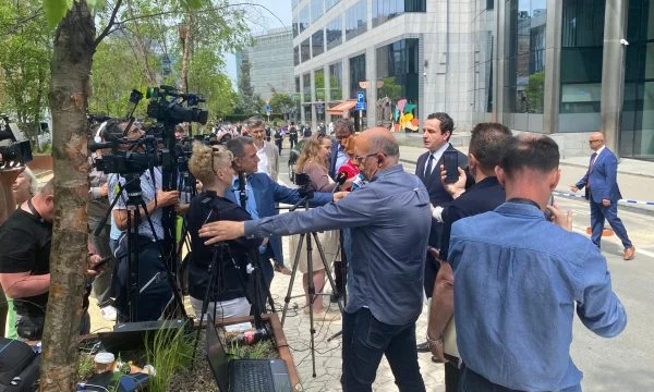 Krejt çka tha Albin Kurti pas takimit me Vuçiqin