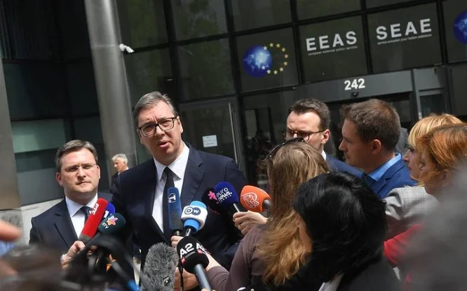 Vuçiq: Kurti beson se Jezusi ka lindur më 14 shkurt, kur ai i ka fituar zgjedhjet