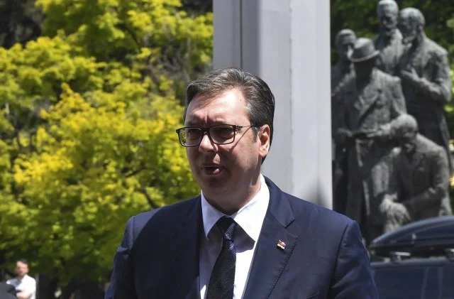 Vuçiq arrin në Bruksel, thotë se pavarësinë e Kosovës nuk e njeh kurrë
