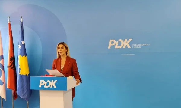 Deliu-Kodra: Osmani po rrezikon zgjedhjet e lira me urdhër të Albin Kurtit