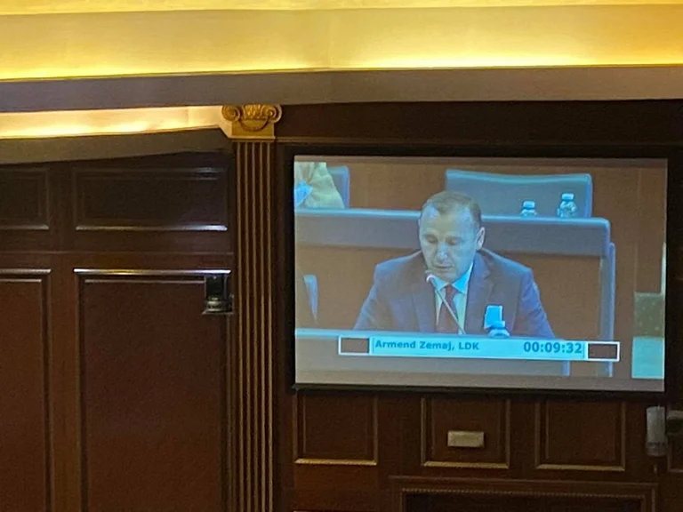 Zemaj: Shpresoj që Qeveria t’i kthehet punës pas 100 ditësh