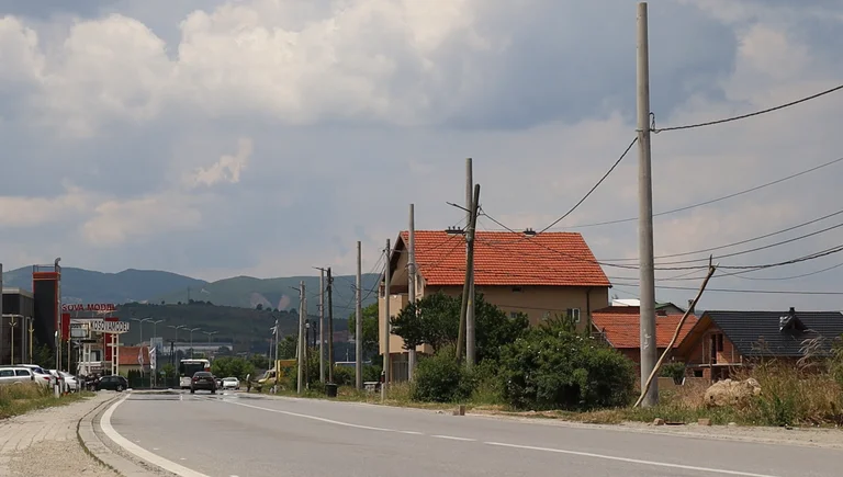 Kosharja e Ferizajt po bëhet me rrjet elektrik komplet të ri