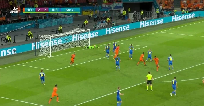 Amsterdam in )flake: Die Niederlande wiederherstellen die Vorherrschaft auf einem Torfest gegen die Ukraine