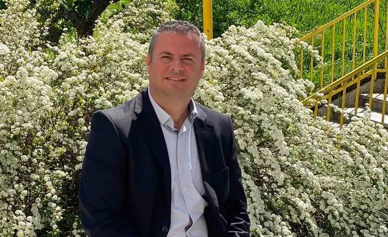 Edhe një anëtar i PDK’së shpall kandidaturën për kryetar të Drenasit