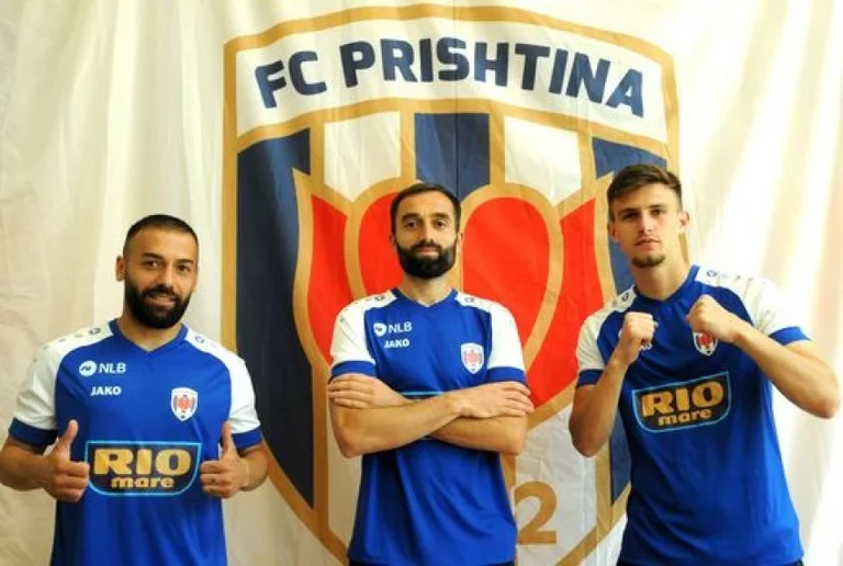 Zyrtare: Prishtina nënshkruan me 3 lojtarë