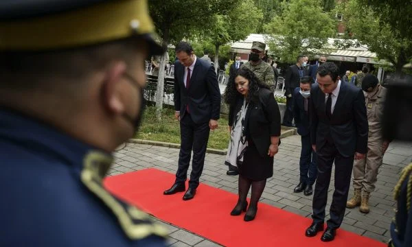 Më në fund Osmani përmend UÇK’në: NATO-ja së bashku me luftën e UÇK-së i sollën lirinë Kosovës