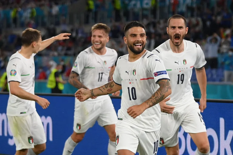 Italia “demolon” Turqinë në ndeshjen hapëse së Euro 2020